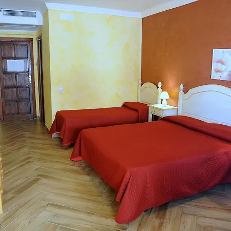 Hotel Riviera 3*