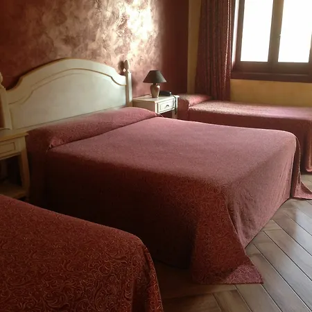 Hotel Riviera 3*